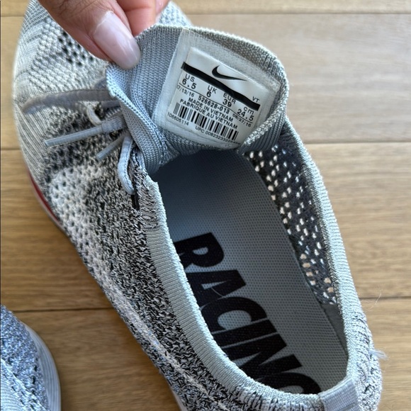 Nike Flyknit Racer shoes - Gray/red - Picture 4 of 5